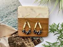 Load image into Gallery viewer, Lily Earrings